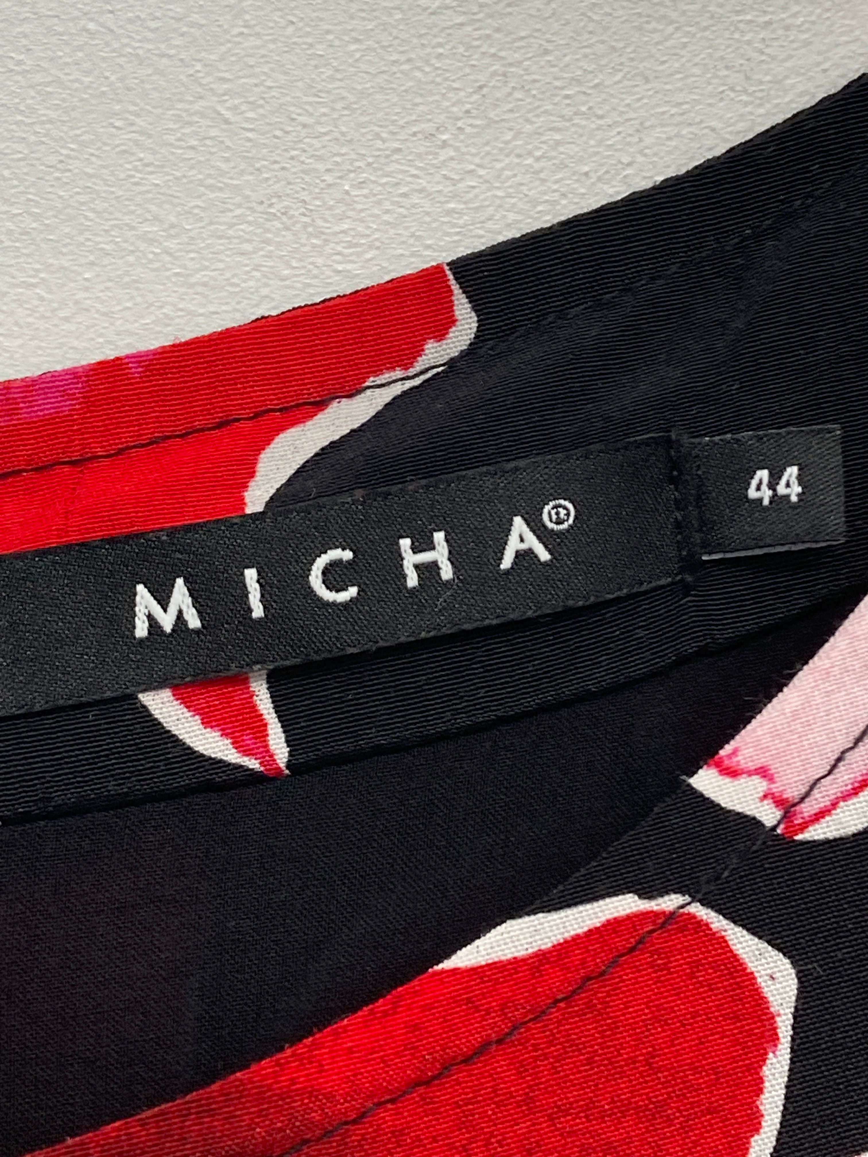 Micha Kjole